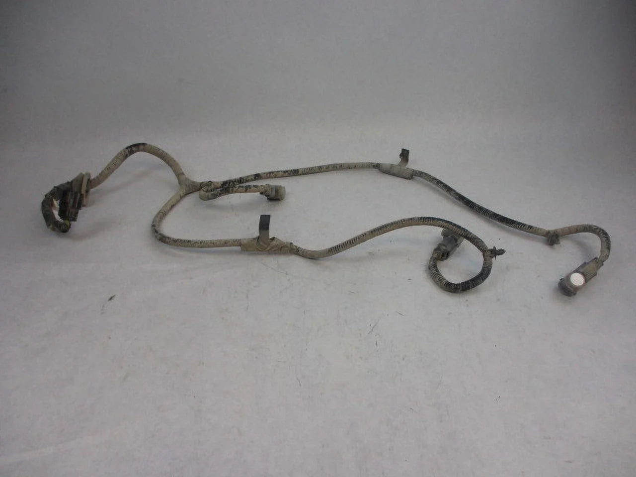 Pre-Owned 2012 Ford Fusion 3 Rear Parking Assist Sensors Silver 8A53-15K859-ABW OEM LKQ (Good)